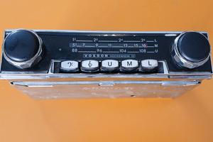 Autoradio Vintage Voxon Hokeneim