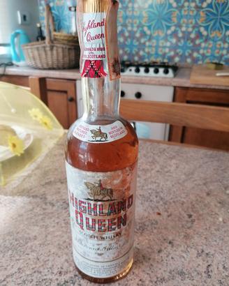 Highland Queen Blended Scotch Whisky Macdonald & M