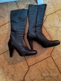 stivale nero gamba alta