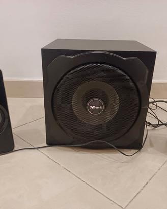 Potente set di 2 altoparlanti con subwoofer