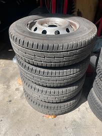 gomme invernali 215/75/16cerchiate per Ducato