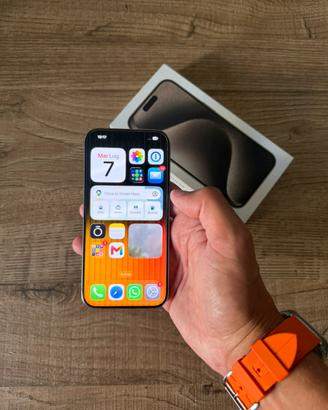 Iphone 15 Pro Titanio Naturale - Top