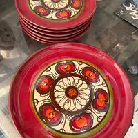 Piatti: 2 piani, 6 frutta