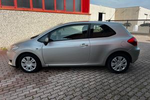 Toyota Auris 1.4 D-4D 90CV Sol. Neopatentato. 2007