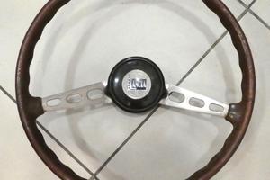 Volante vintage per Lancia Fulvia Coupé