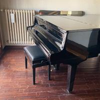 Pianoforte Petrof usato mezza coda
