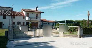 Compendio immobiliare a Boschi Sant'Anna (VR)