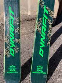 Sci Dynafit per sci alpinismo