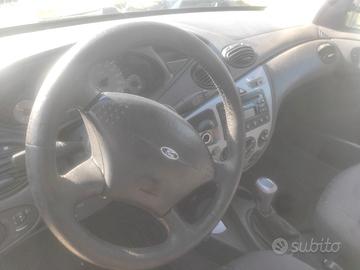 FORD FOCUS 1°TIPO