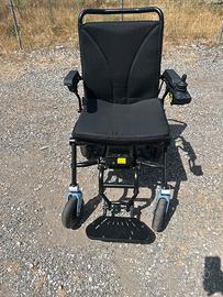 Carrozzina elettrica per invalidi