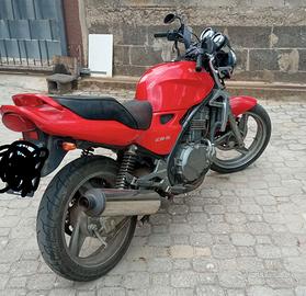 Kawasaki ER 5