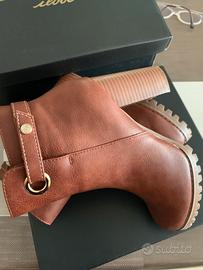 Stivaletti Camomilla in pelle mis. 37