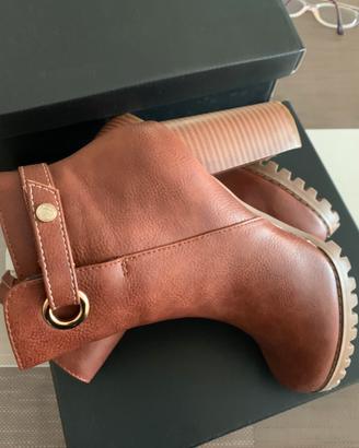 Stivaletti Camomilla in pelle mis. 37