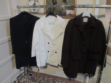 Nr. 3  capi spalla firmati tg. 46-44-54(€ 25/€ 30)