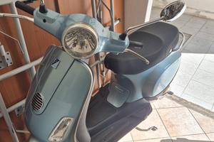 Vespa LX50 2T azzurra