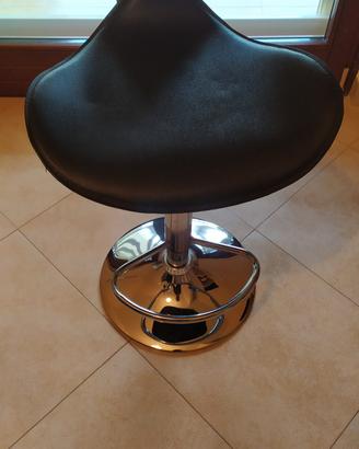 Sgabello bar design girevole regolabile