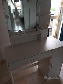 Scrivania toeletta trucco