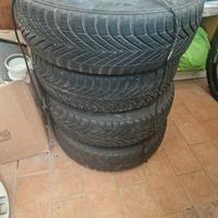 4 gomme invernali con cerchi in ferro
