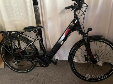 Bici Elettrica BH  Atom Street
