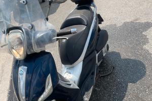 Piaggio Beverly 300 i.e. 2011