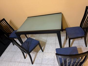 Tavolo allungabile con sedie