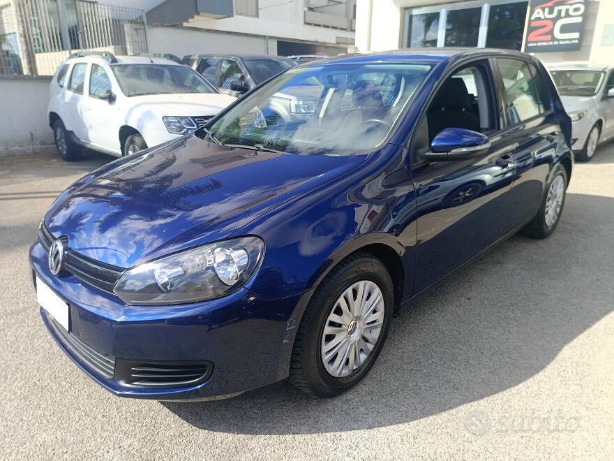 Volkswagen Golf 2010 photo 2