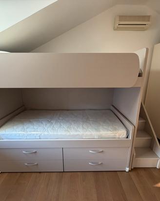 Cameretta ragazzi - Sistema letto a soppalco