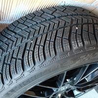 Gomme M+S 235/40 19 295/35 19