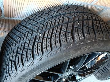 Gomme M+S 235/40 19 295/35 19
