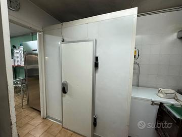 Attrezzatura completa pizzeria