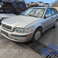 VOLVO V40 SW 645 1.9 DI 102CV 00-04 Ricambi