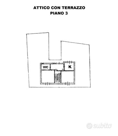 Attico con 180 mq di livelterrazzo piano umberto