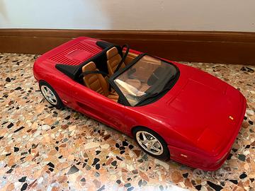 Modellino Ferrari di Barbie f355 gts