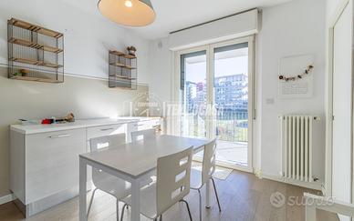 TRILOCALE CON BOX IN VIA CASSINARI