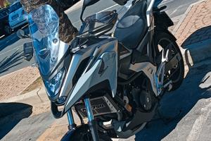  Honda NC x 750 DCT Urban 