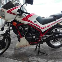 Honda VF 400 - 1984