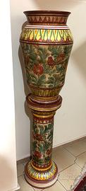 Splendido vaso in ceramica con colonna