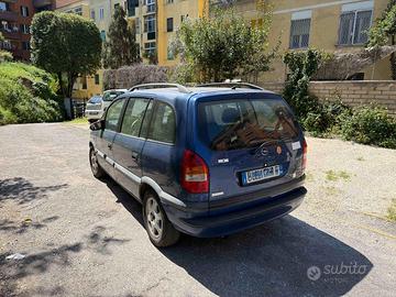 Opel Zafira DTI 2.2 da 7 posti
