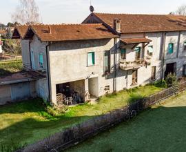 CASA INDIPENDENTE CON GIARDINO E BOX A PRESEZZO