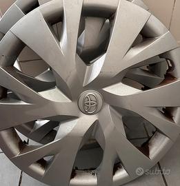 Borchie Toyota Yaris raggio 15