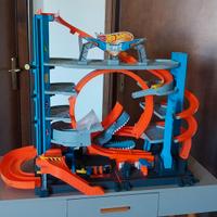 HOT WHEELS - Pista Garage delle acrobazie