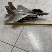 Modello aereo in metallo