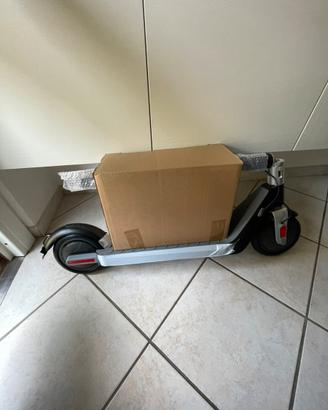 Monopattino  TX2 elettrico Fantic 500W