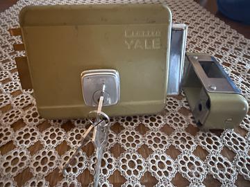 Serratura elettrica Yale