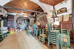 NEGOZIO A CRESPINA LORENZANA