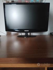 pc compaq  piu monitor samsung syncmaster 22 polli