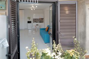 Taormina ampio monovano mq. 34 + posto auto