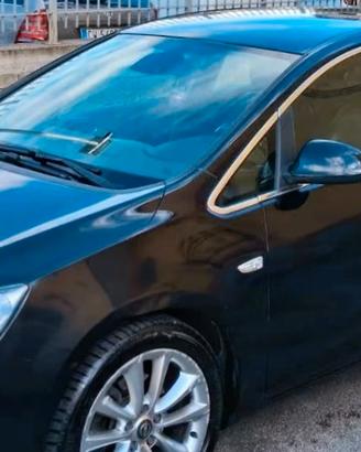 Opel Astra j 125cv .. motore nuovo 