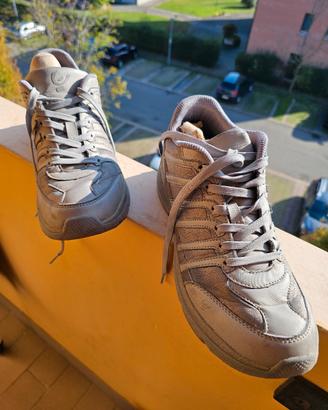 Scarpa ginnastica grigia