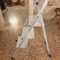 Sgabello acciaio 3 gradini